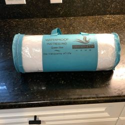 SERENITY HOME WATERPROOF MATTRESS PAD QUEEN SIZE