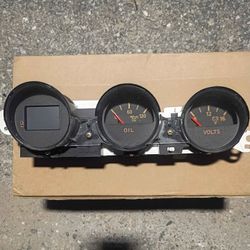 Nissan 350Z 2003-2008 triple gauge cluster assembly