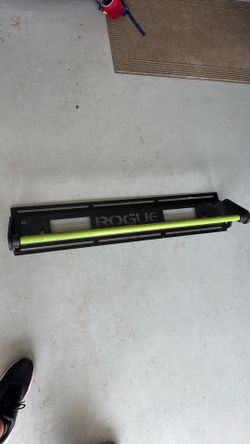 Rogue Fitness Pull-Up Bar
