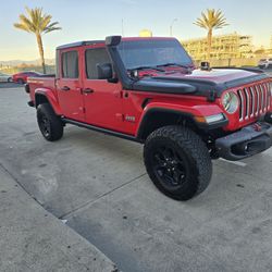 2020 Jeep Gladiator 