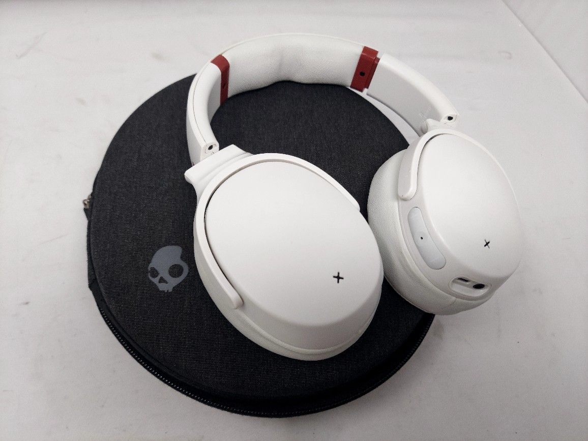 Skullcandy "VENUE" Wireless Bluetooth Headphone