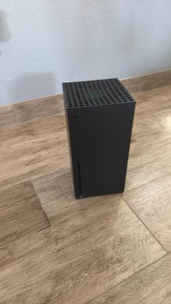 Xbox series X close to new condition
