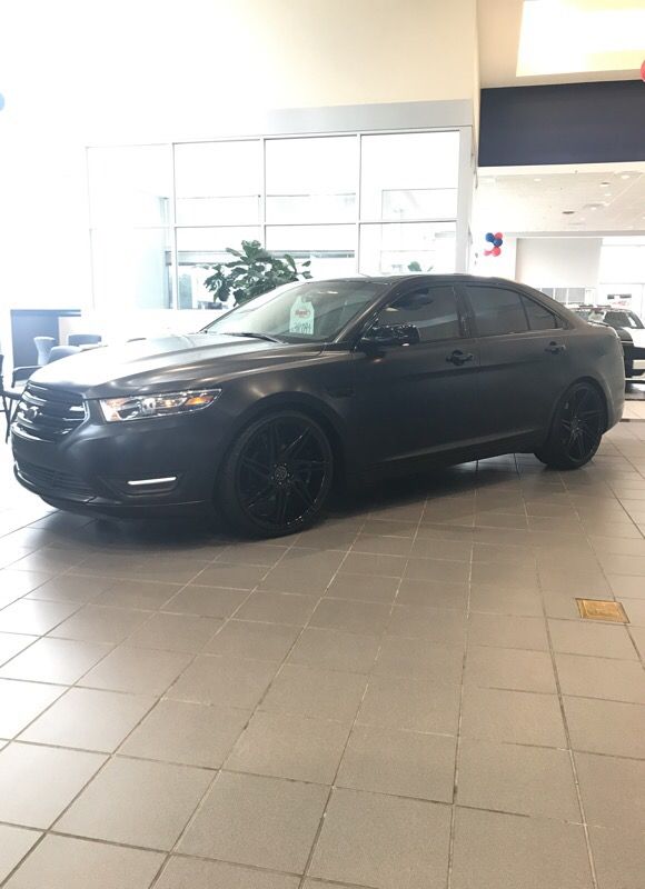 2016 Ford Taurus Custom