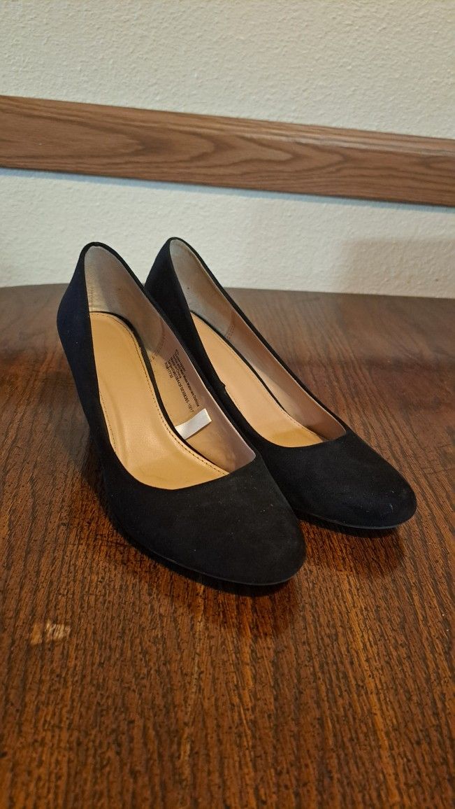 Black Seude Women's Wedges