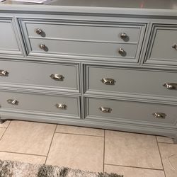 Dresser & 2 side tables