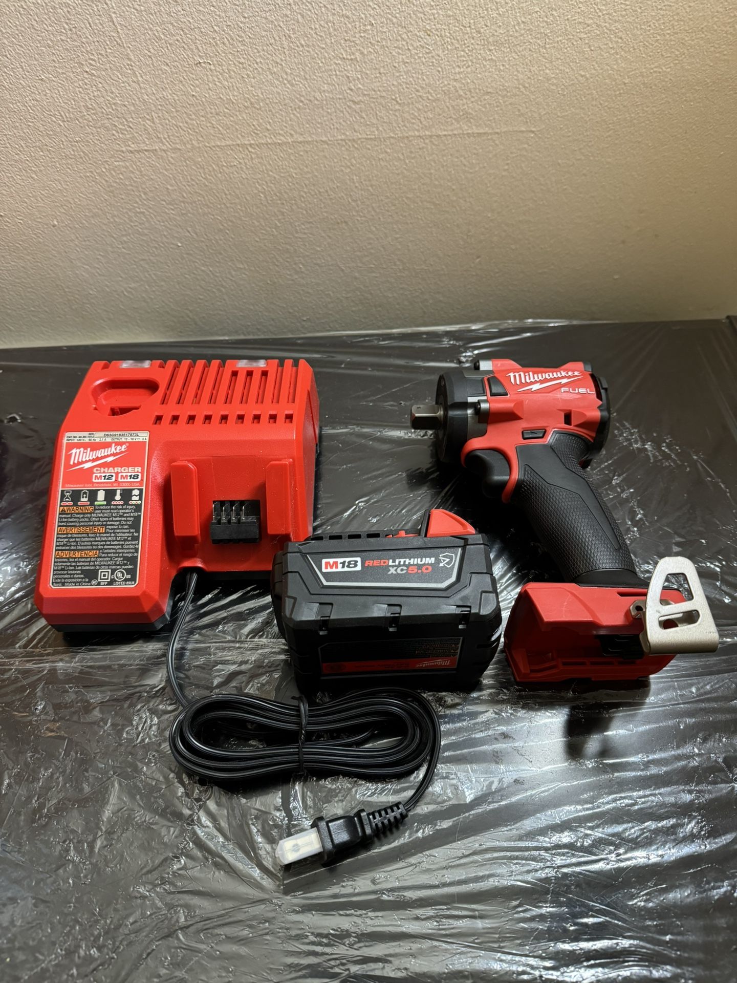 NEW Milwaukee M18 FUEL GEN-3 18V Brushless 1/2 in. CP Impact Wrench w/Friction Ring & 5.0 ah Battery