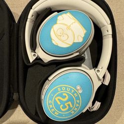  Bose Cartman Headphones