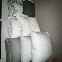 12 Couch Pillows Various Sizes