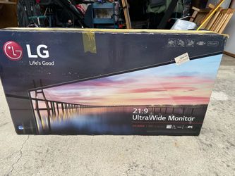 LG 34" UltraWide Monitor (34UM68) - 21:9
