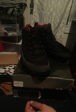 Air Jordan retro 9s two pairs came out 2010