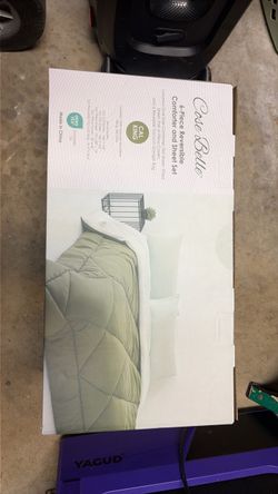 Cose belle California king comforter and sheet set