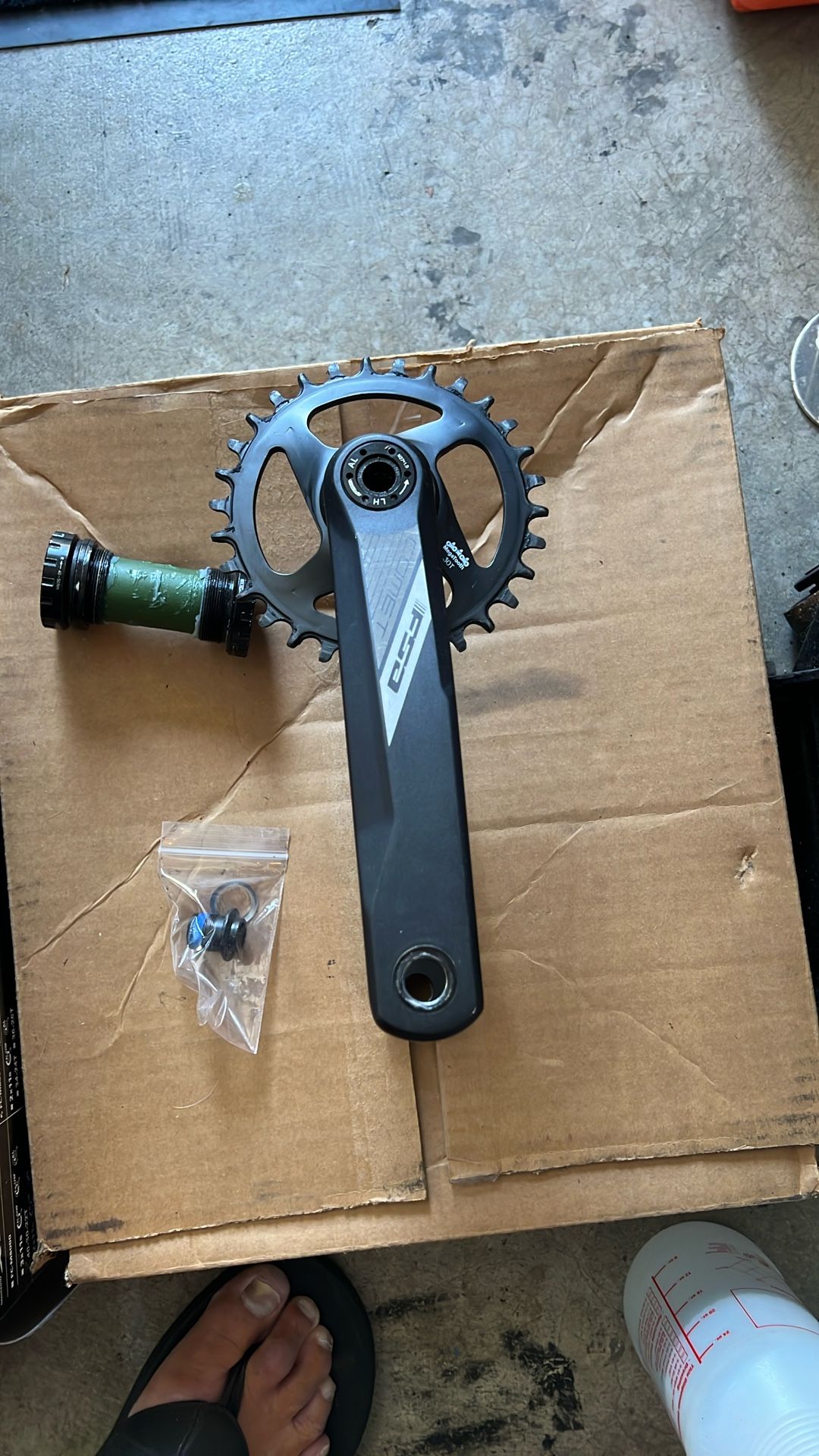 FSA Comet 27.5 Plus Crankset With Hardware Bearing
