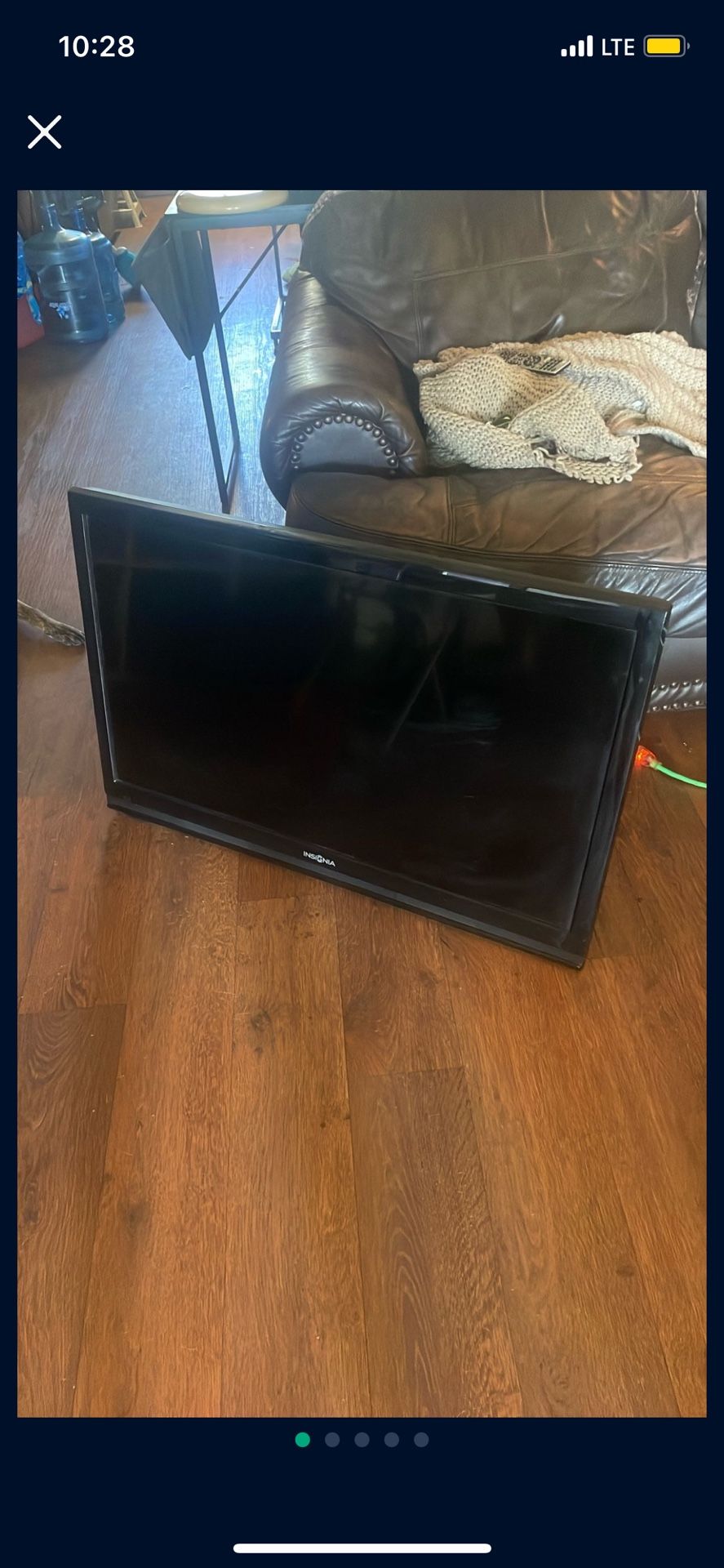 40 Inch Insignia TV