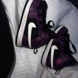 Air Jordan Mid 1 Bright Grape