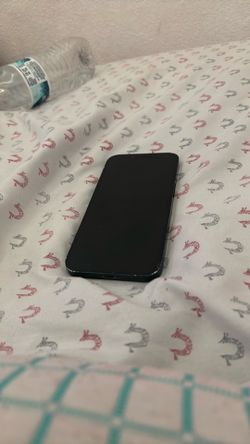 iPhone 13 selling for parts only