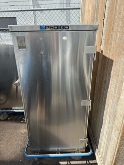 Pedigo Gen3 Closed Surgical Case Cart with Single Door