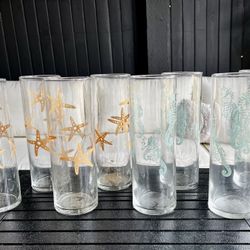 9 Beach-Themed Glass Vases 