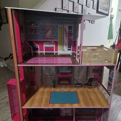 Doll House