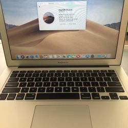 MacBook Air 2014  13 inch I5 Great Condition 
