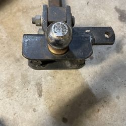 Eaz-Lift Weight Distribution Hitch Adjustable Ball Mount