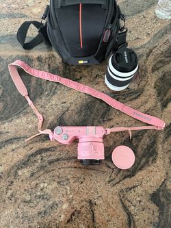 Samsung NX2000 Mirrorless Camera Bundle – Pink