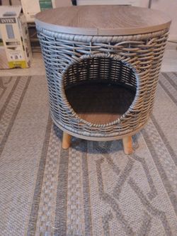 Wicker cat bed