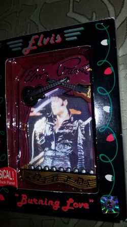 Elvis Presley musical ornament