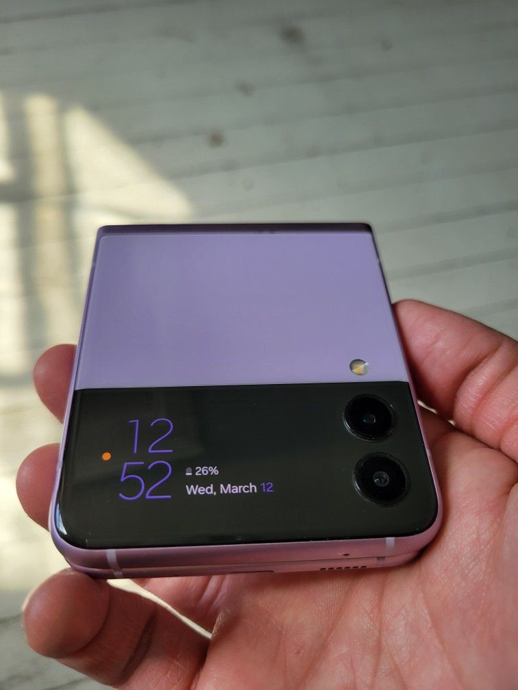 Samsung Galaxy Z Flip 3 - Lavender (Unlocked)