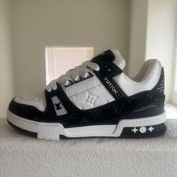 LV Trainers Black
