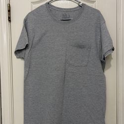 Men’s Large T-Shirts (2) Gray W/Pocket (2) Red (1) Blueish Gray (5) Shirts Total