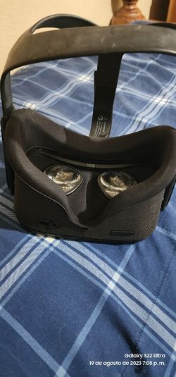 Oculus Quest 1 ,and Controller Cv1 -$100