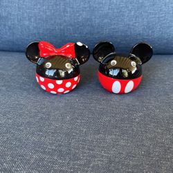Disney Mickey And Minnie Mouse Salt And Pepper Shakers