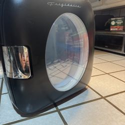 Mini Fridge Cool Piece 