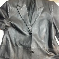 Boutique Europa Leather Jacket. 100% Leather. Size L