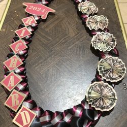 Graduation Leis 2024