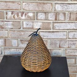Wicker Pear
