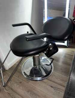 Barber reclining chair