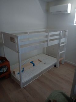 Loft bedframe   kids twin bed  ! NO MATTRES !