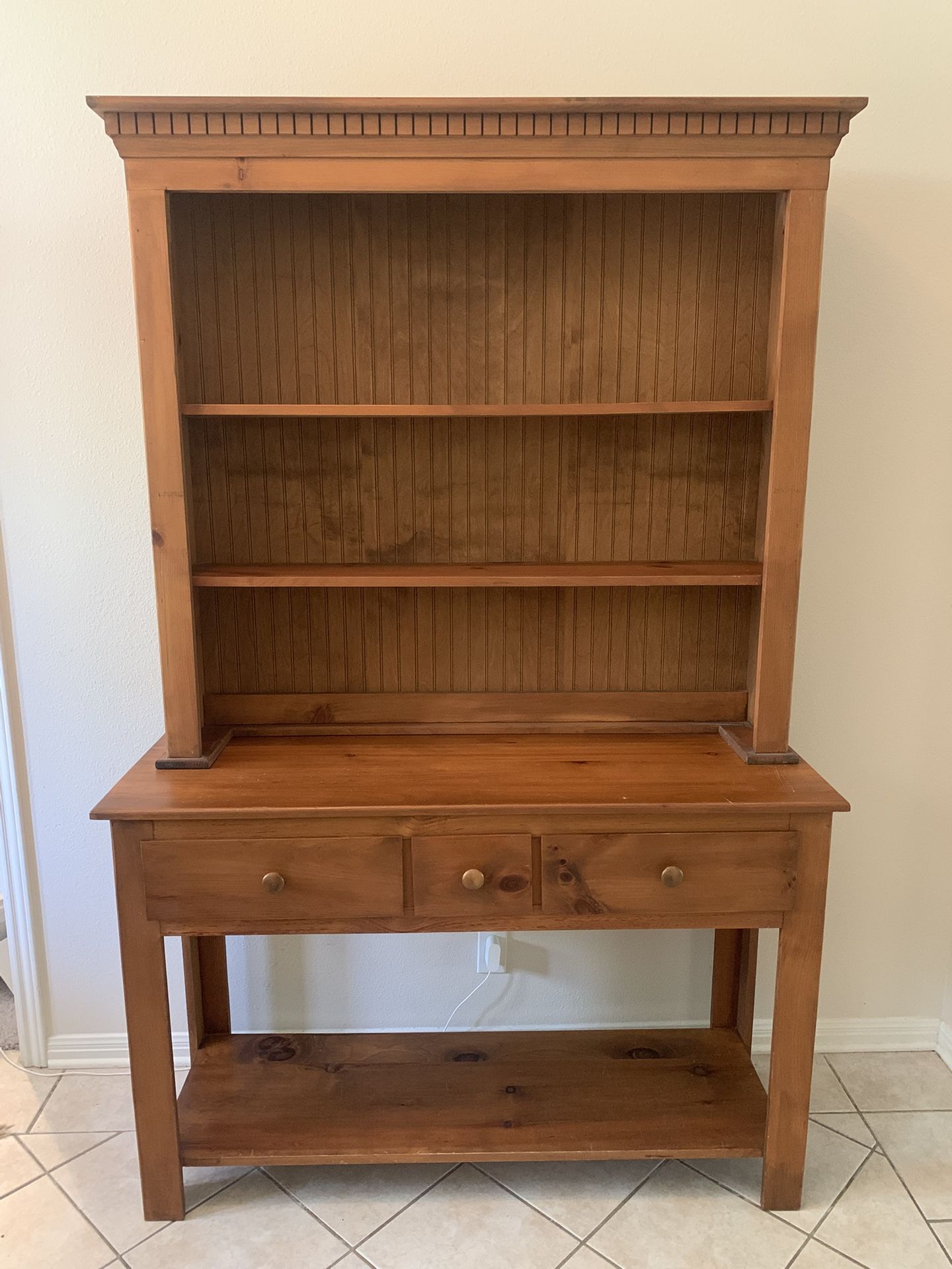 Beautiful Pine Hutch with Open Shelf Top