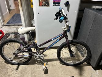 Girls Haru shredder dirt bike