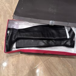 Knee High Boots Size 7