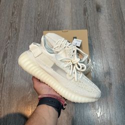 Yeezy 350 Bone- 5.5, 6, 7
