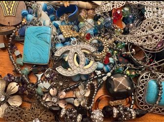 Large Mixed Costume Jewelry Lot