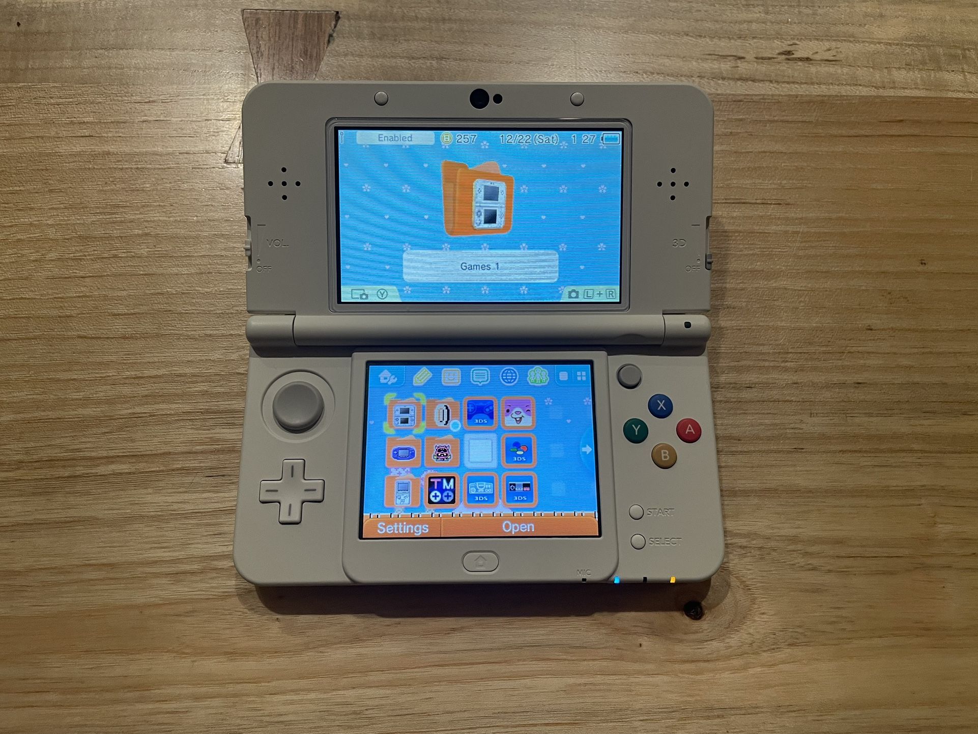 New Nintendo 3DS Custom Firmware Installed for Sale in La Canada Flt
