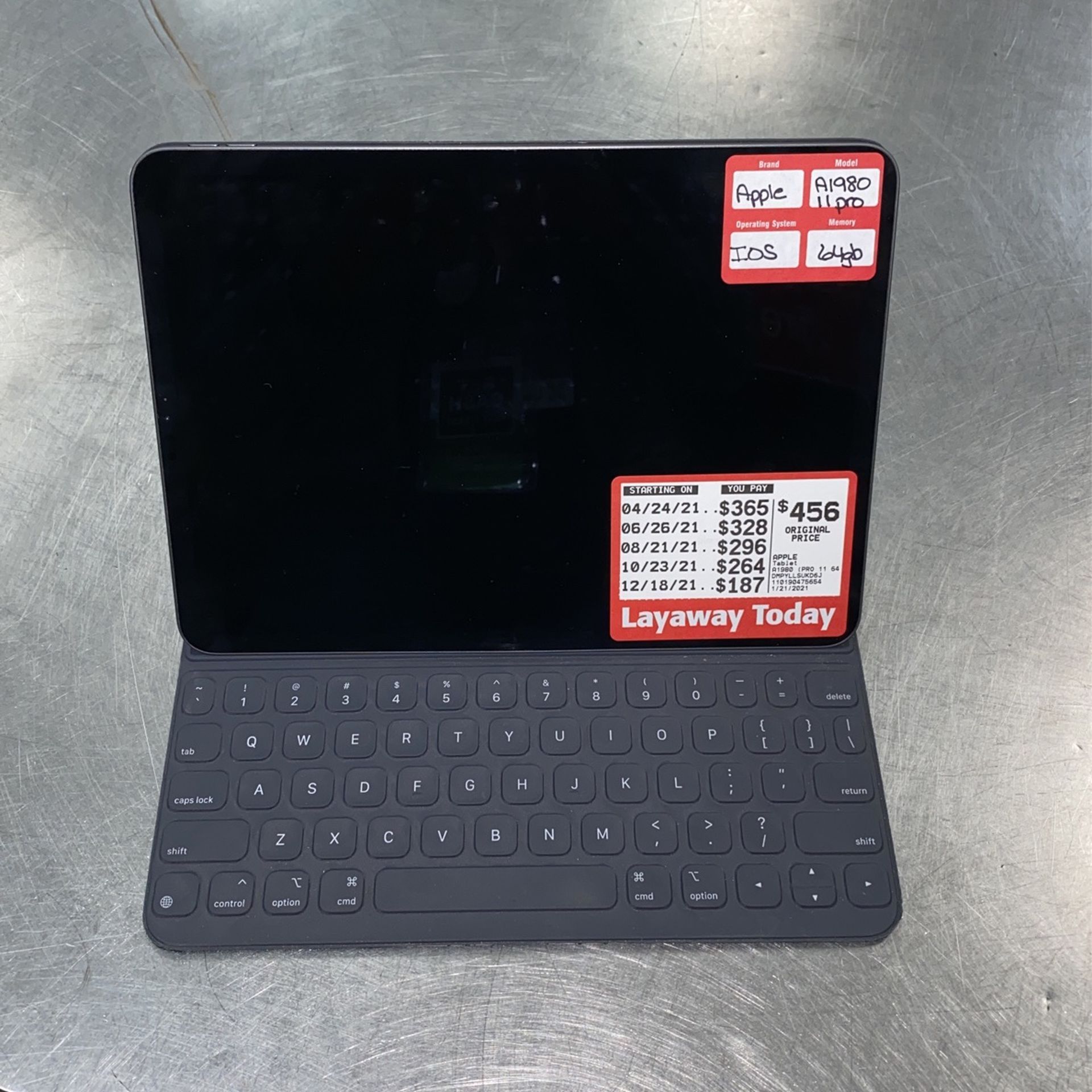 Apple iPad 11 Pro W/ Keyboard