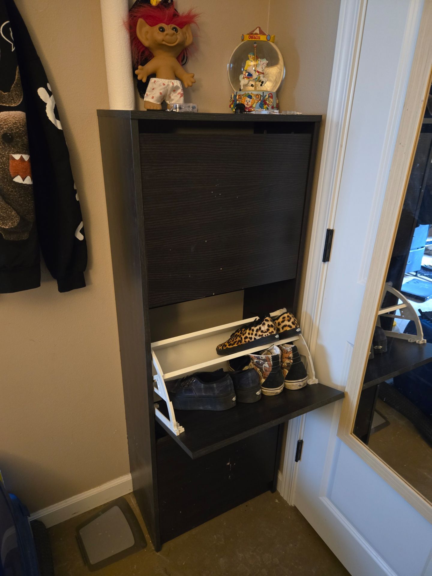 Book or Shoe holder