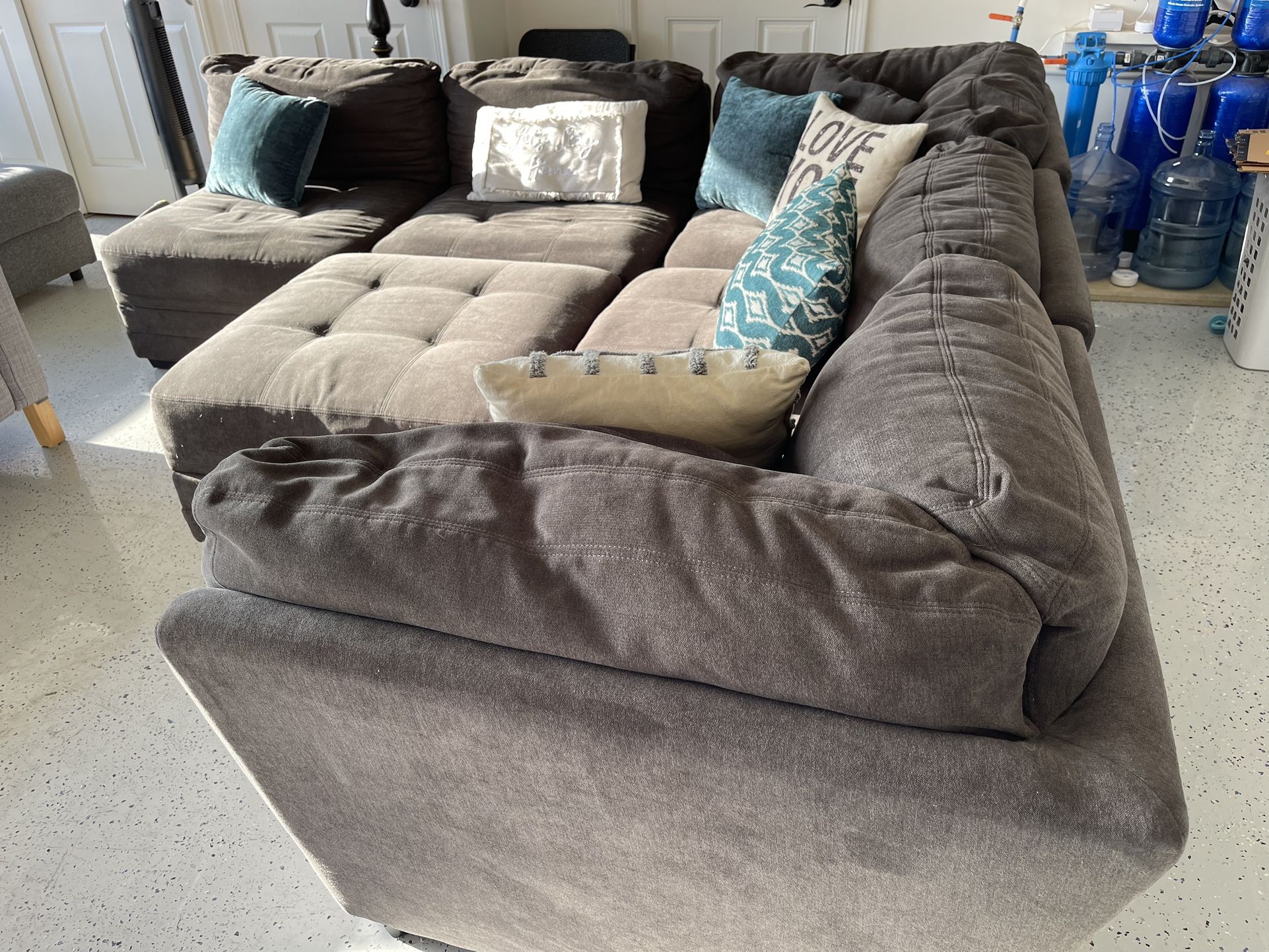 Gray Modular Sectional W Free Storage Ottoman