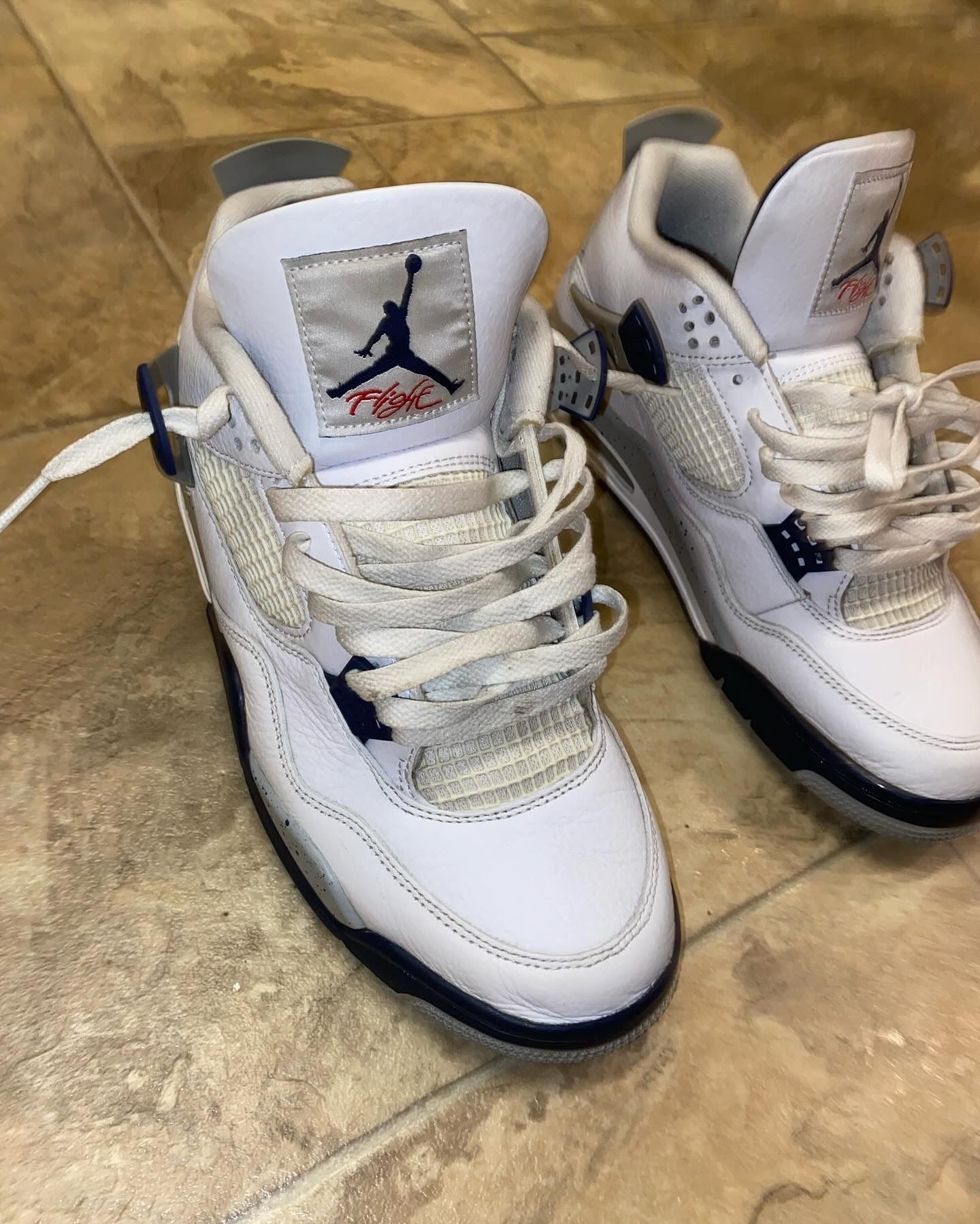 Jordan 4 Midnight Navy Size 10