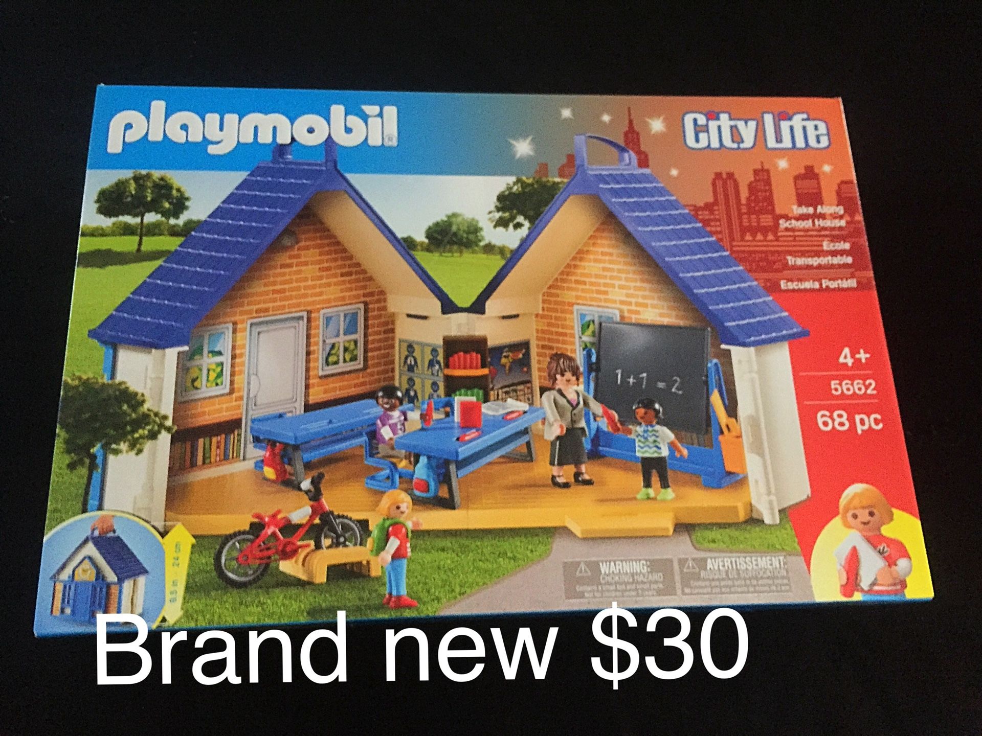 Brand new Playmobil School house