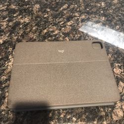 Logitech Combo Touch Case And Keyboard For 11” iPad Pro. 